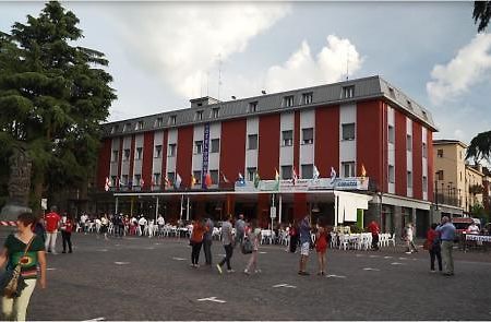 Hotel Domus Maranello Buitenkant foto