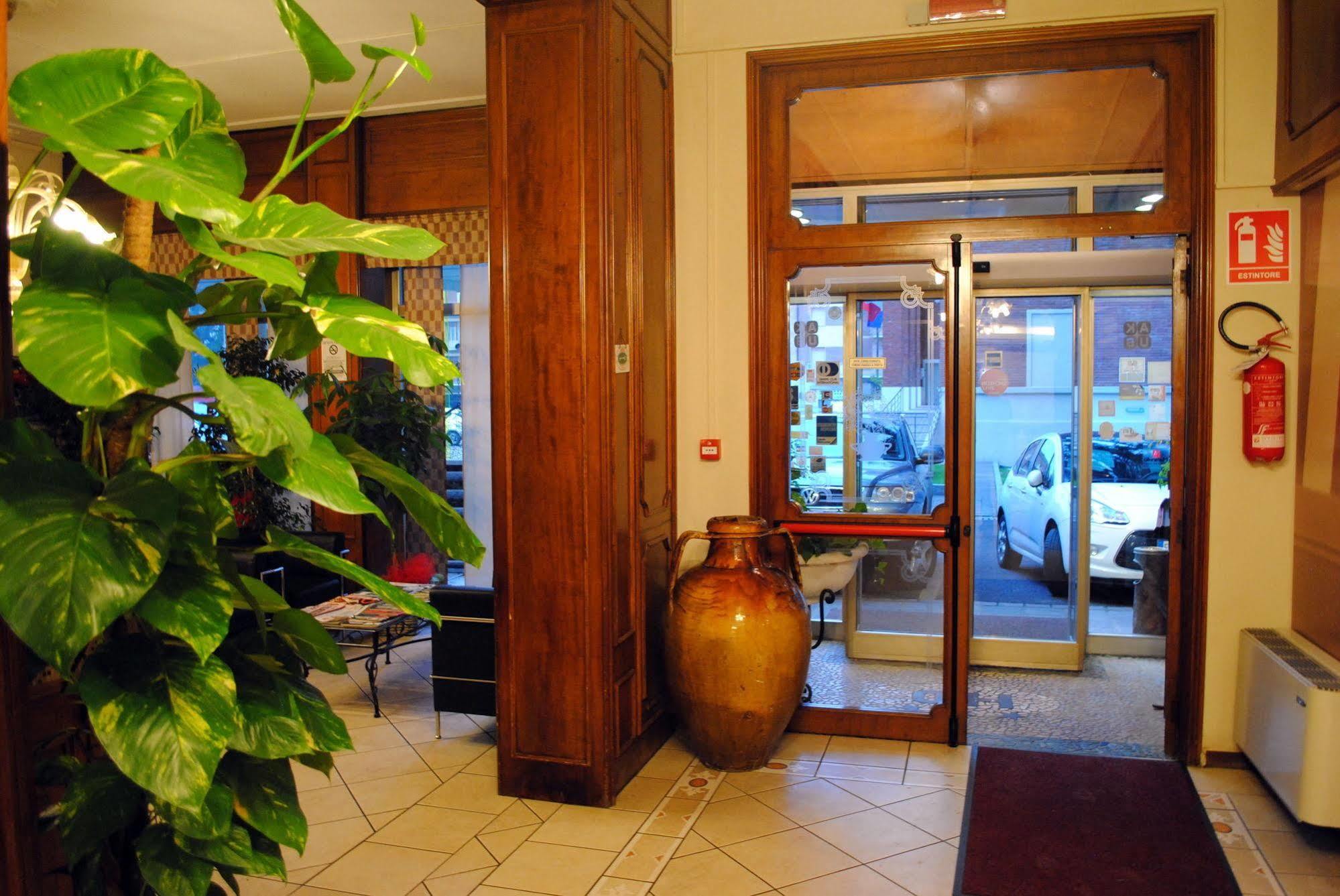 Hotel Domus Maranello Buitenkant foto